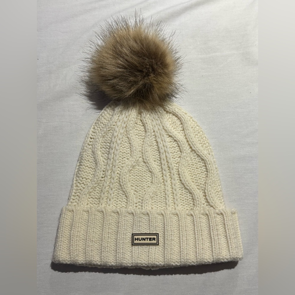 Hunter Cream Cable Knit Pom Beanie with Brown Faux-Fur Pom